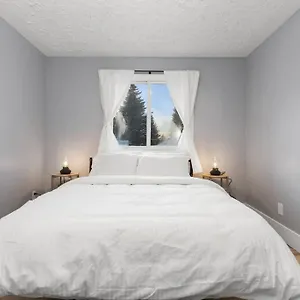 Elegant Boho Retreat - 8 Min To Wem Holiday home